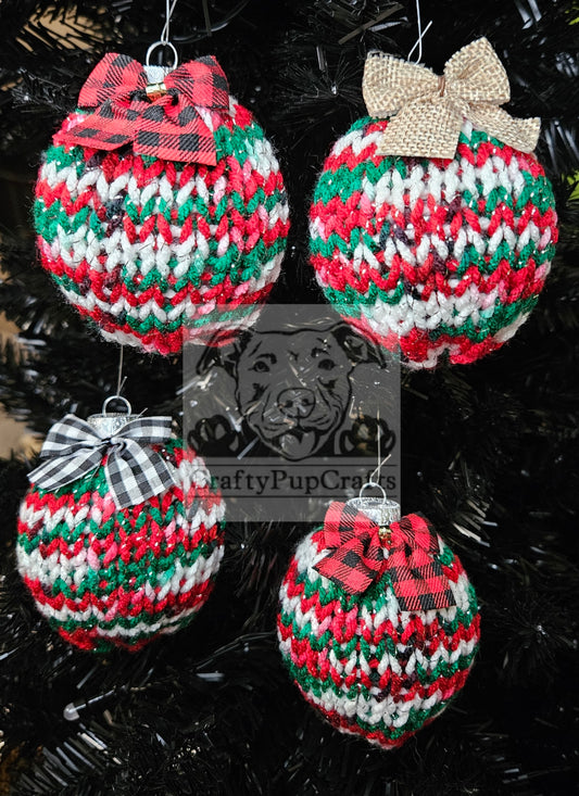 Red, green, & white Christmas ornament - 4 pack