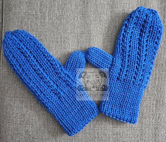 Blue trailing ivy knit mittens